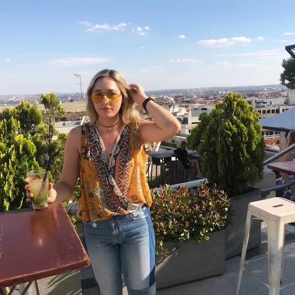 Libby's Latest Looks - Picture 3 of 6